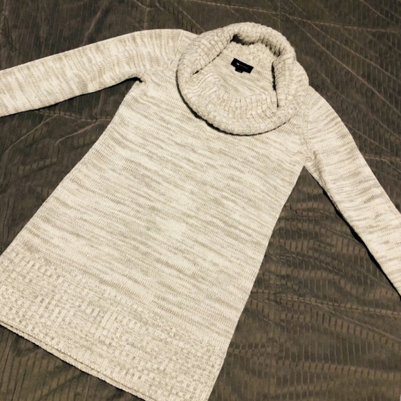 Tunic Sweater - Picture 2 of 2
